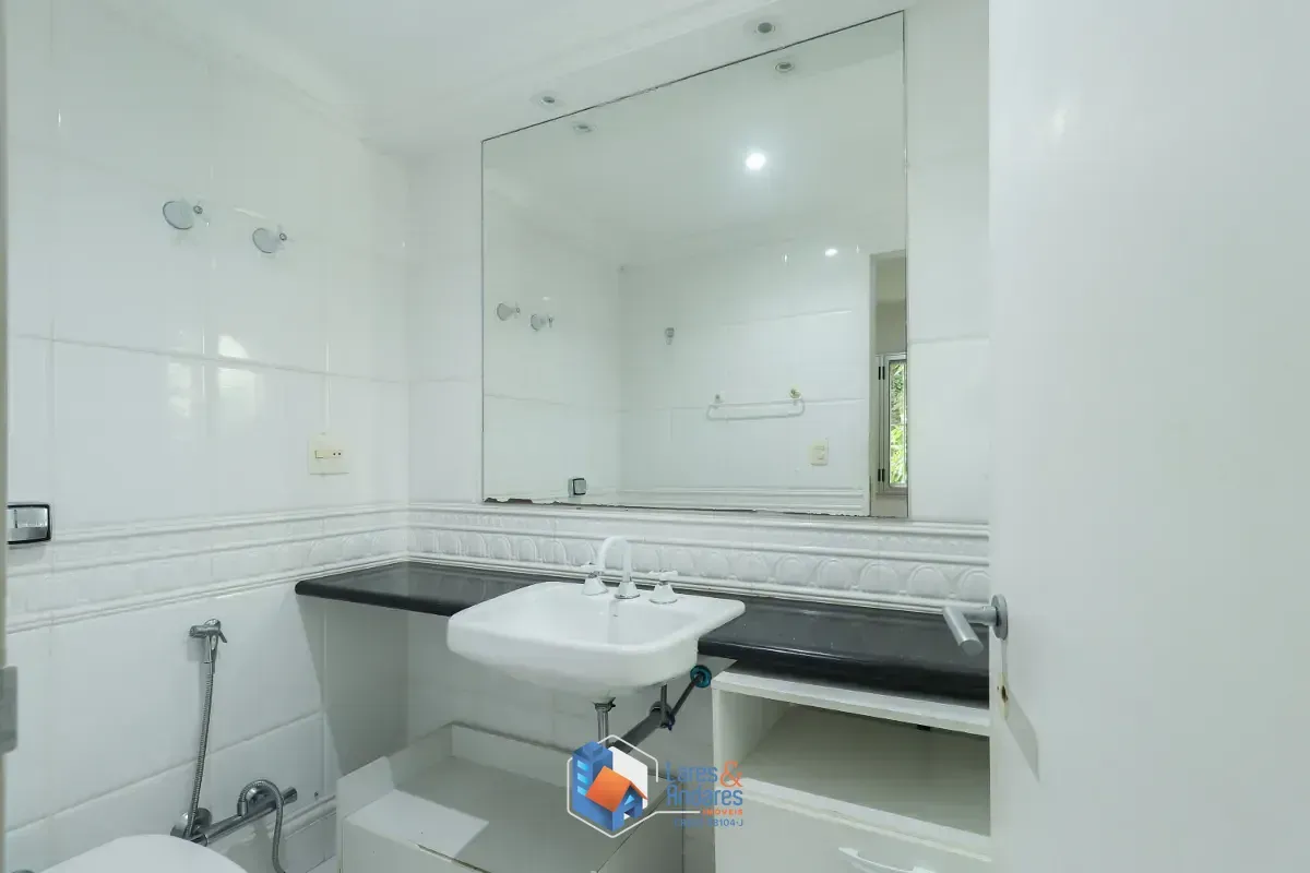 Imagem Apartamento para venda em Campo Belo com 4 quartos, sendo 1 suíte, 172m²