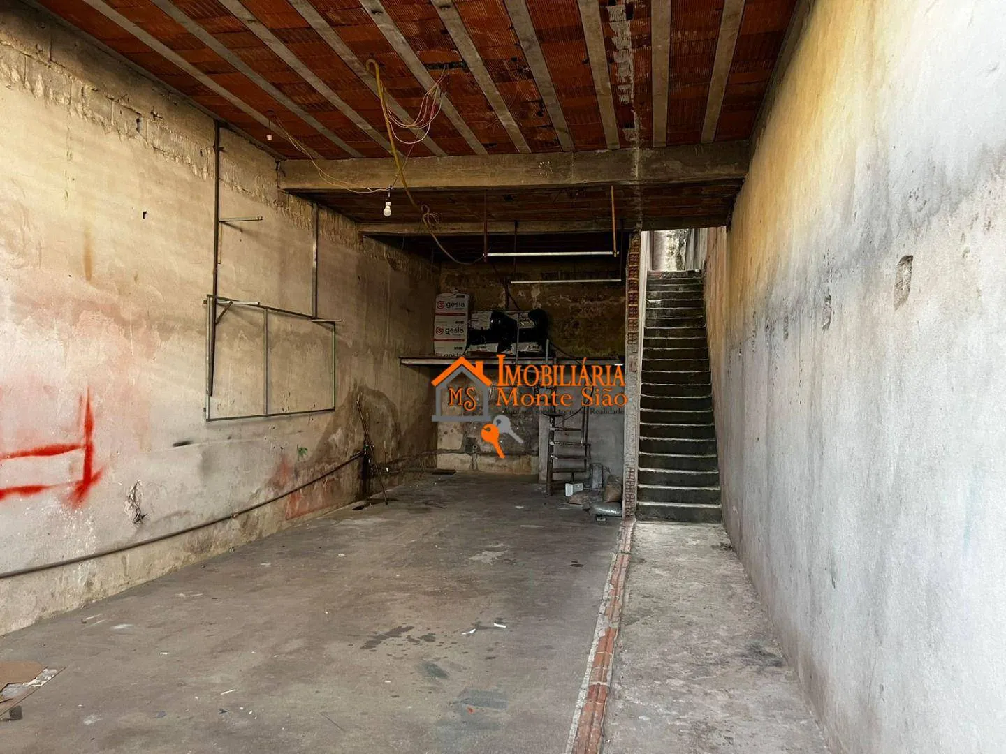 Imagem Sobrado com 3 dormitórios à venda, 260 m² por R$ 440.000 - Jardim Fortaleza - Guarulhos/SP