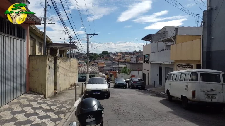 Imagem IMÓVEL COM 4 CASAS PARA RENDA NA CACHOEIRINHA