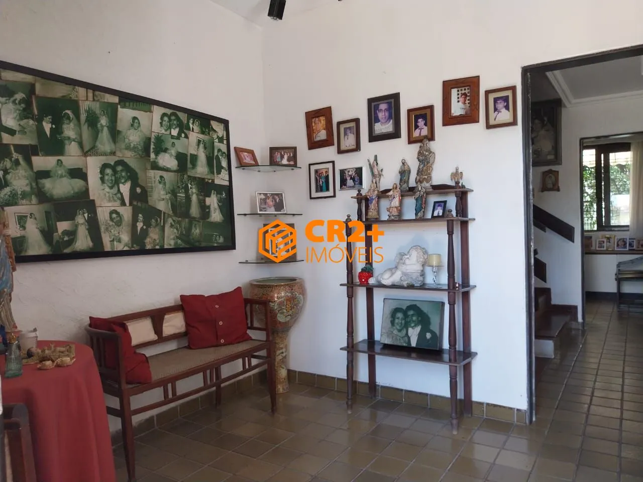 Imagem Casa Duplex - Localizada no Hipódromo - Recife -6 quartos- 2 Suites - 2 Garagens