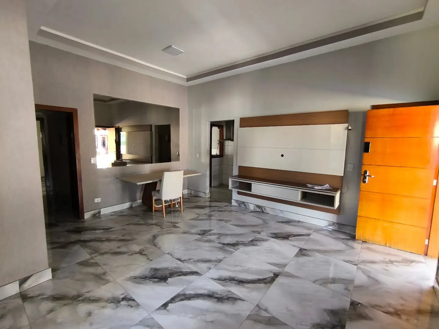Imagem Casa 3/4 Com Suite Completa Em Aramrios Com Suite Ampliada No Belle Vue