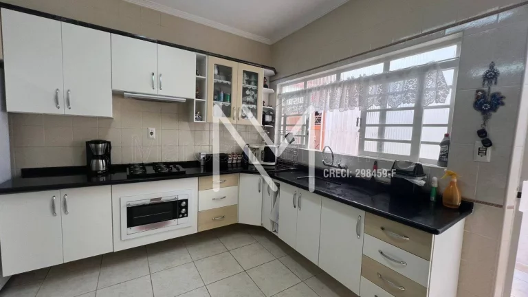 Imagem Casa para venda 3 Quartos 2 Suíte - 300m² - Bosque dos Eucaliptos