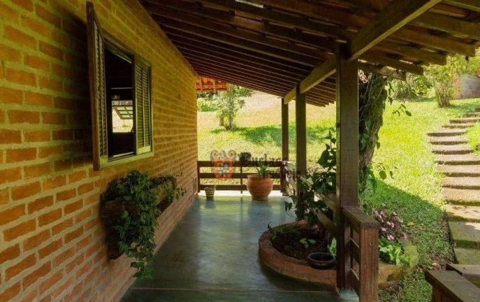 Imagem Sítio com 7 dormitórios à venda, 25000 m² por R$ 2.710.000,00 - Camanducaia - Camanducaia/MG