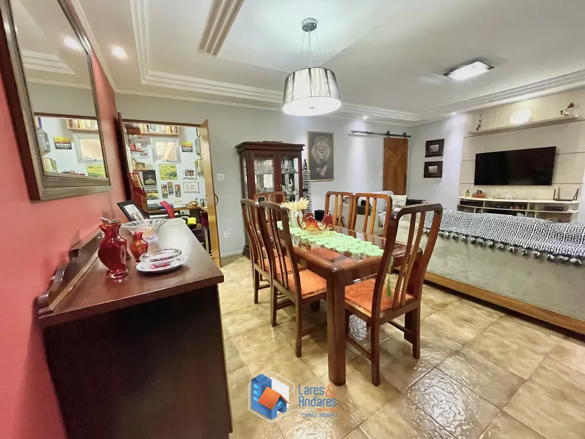 Imagem Sobrado para venda em Chácara Belenzinho com 5 quartos, sendo 2 suítes, 309m²