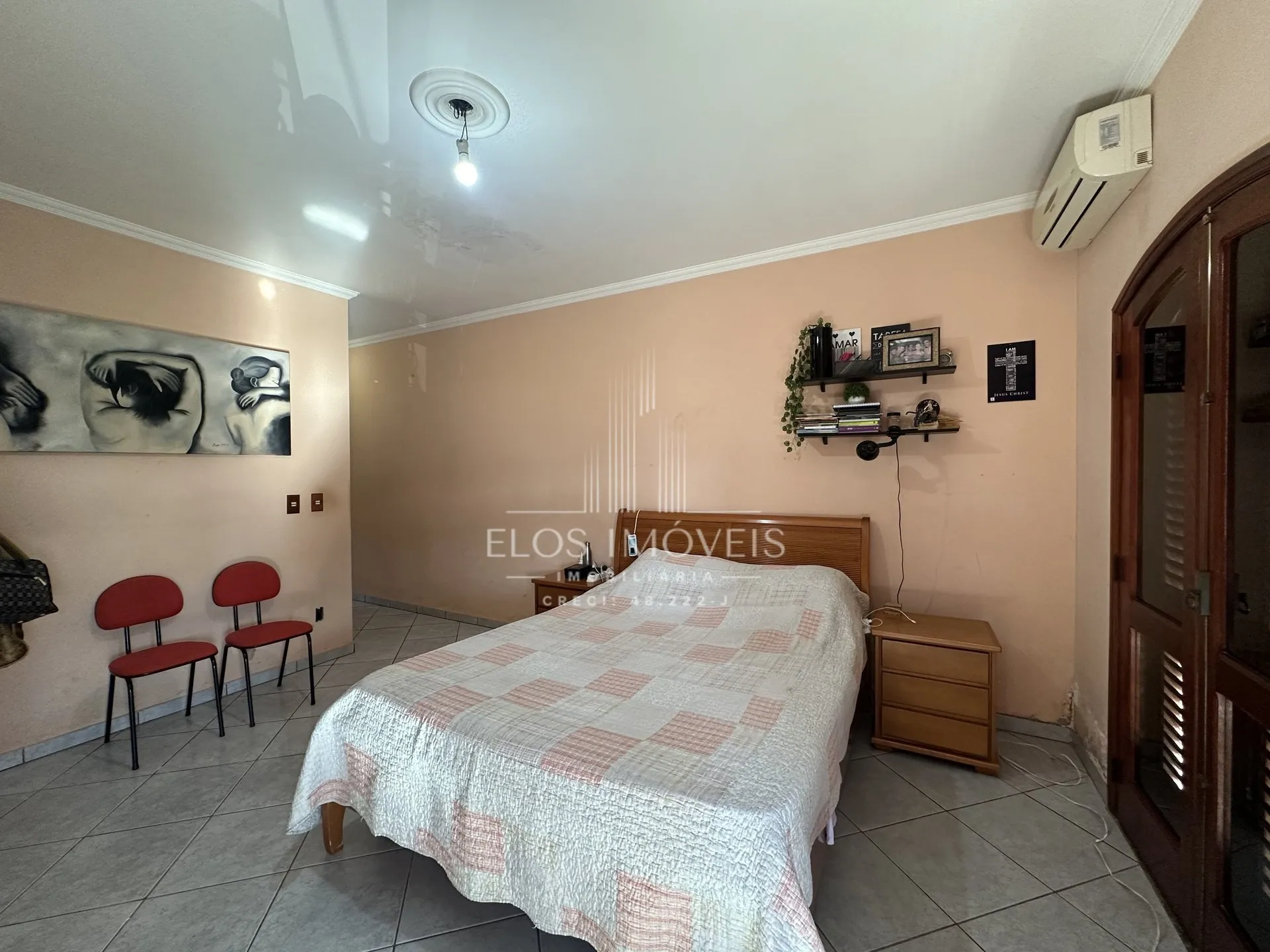 Imagem Sobrado de 3 quartos, 222m² no bairro Jardim das Palmeiras, em Limeira