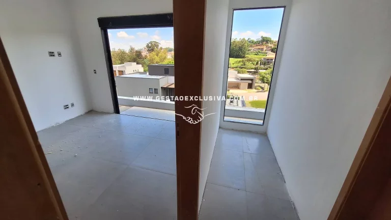 Imagem CASA EM CONDOMÍNIO 4 DORM 266m² CONSTRUÍDO