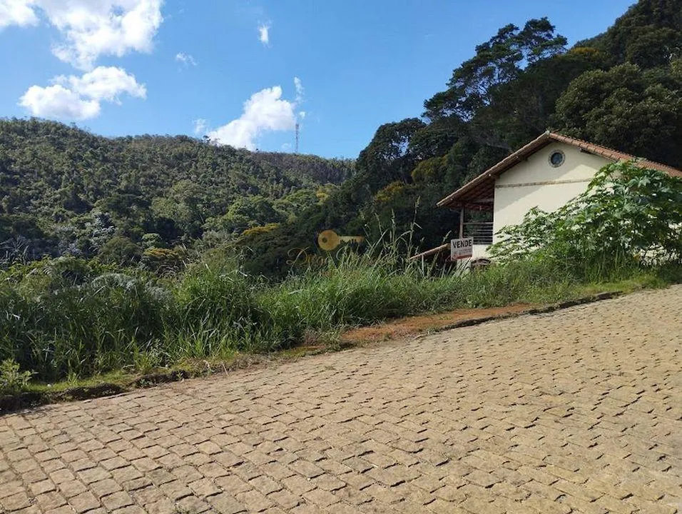 Imagem Terreno em Condomínio para Venda em Teresópolis / RJ no bairro Prata