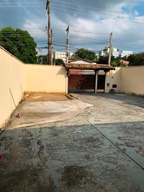 Imagem Casa à venda 3 Quartos, 8 Vagas, 300M², Loteamento Residencial Andrade, Pindamonhangaba - SP