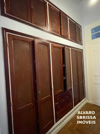 Imagem Imóvel histórico à venda no centro de Itu/SP, com grande potencial residencial ou comercial.