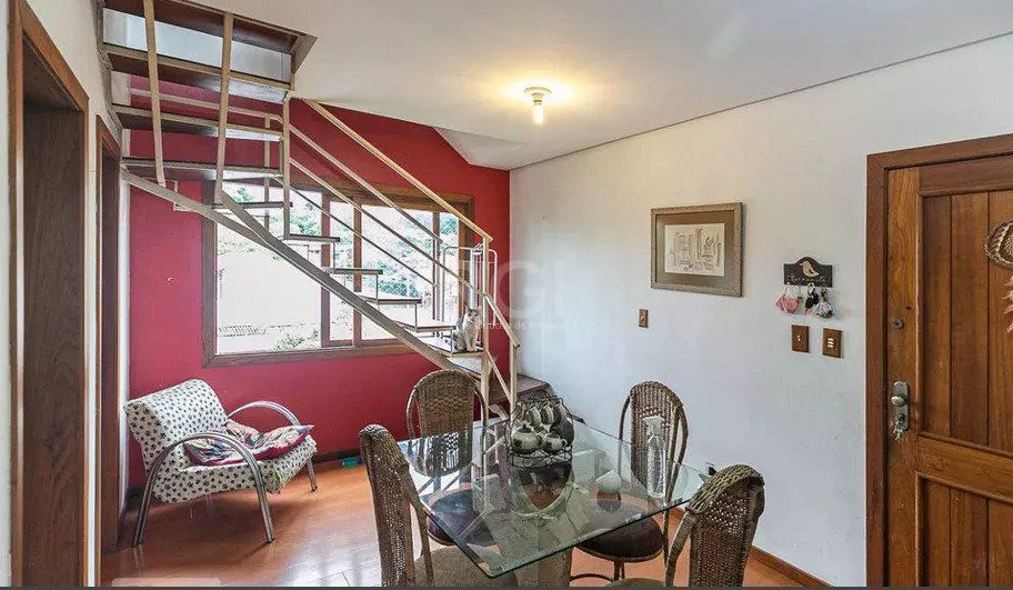 Imagem Cobertura para Venda - 207m², 3 dormitórios, sendo 1 suites, 2 vagas - Santa Tereza