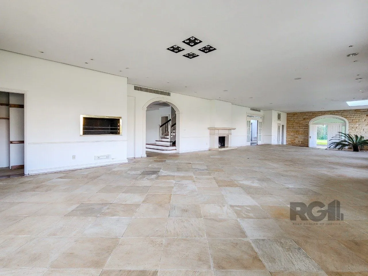Imagem Casa de Fazenda com 1.318m²