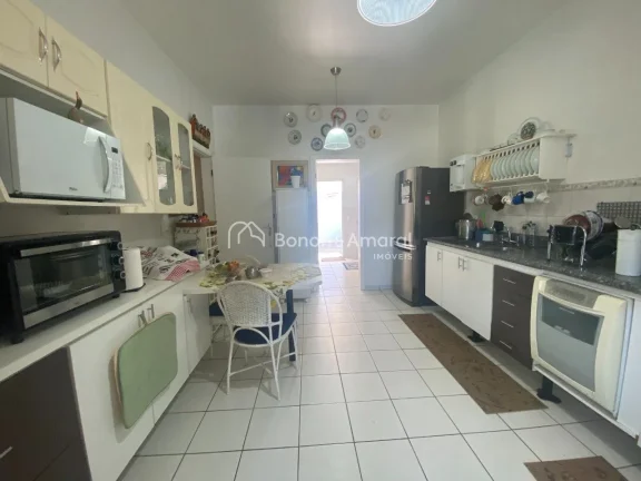 Imagem Esta casa oferece o equilíbrio ideal entre funcionalidade e bem-estar.

 Destaques do imóvel:
 3 d...