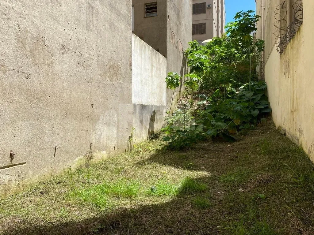 Imagem Terreno com projeto aprovado para construção de prédio no Centro Histórico