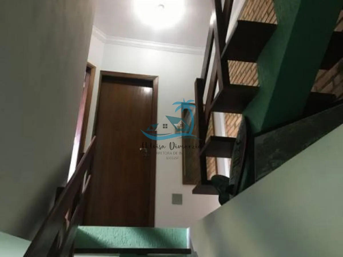 Imagem Apartamento triplex com 3 dormitórios à venda no Itaguá em Ubatuba