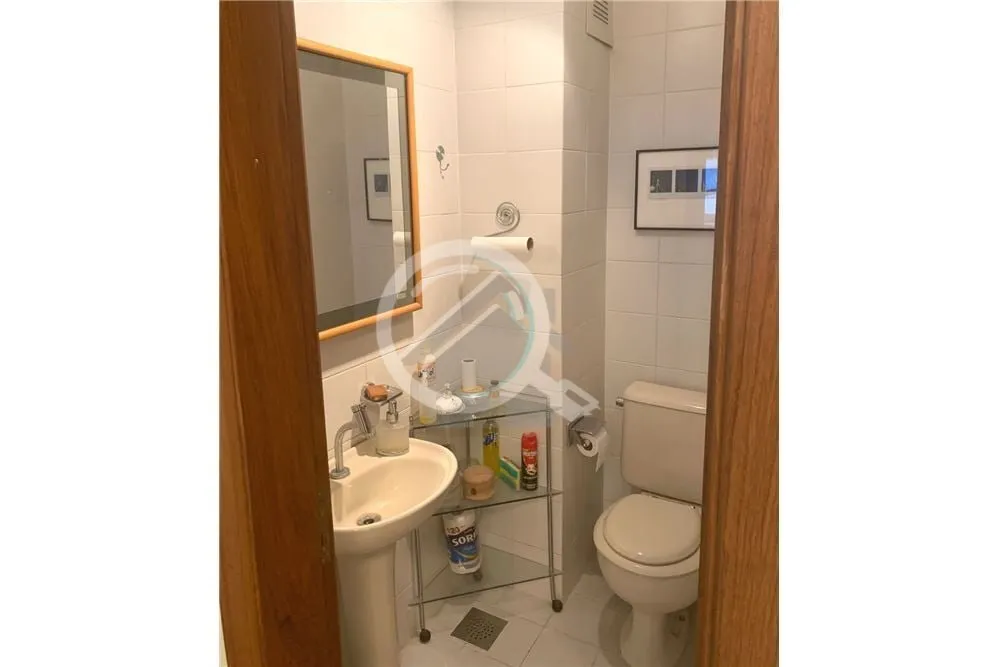 Imagem Sala comercial em excelente localização no bairro floresta, em boas condições, para profissionai...