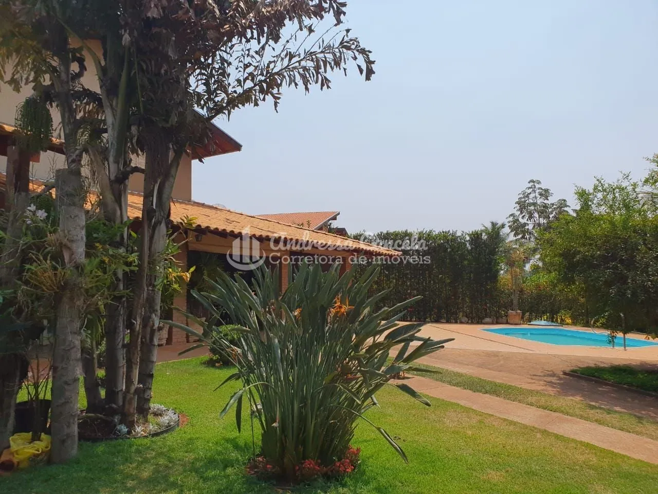 Imagem Rancho completo à venda, 302 m² por R$ 1.600.000 - Condomínio Enseada Azul II - Fronteira/MG