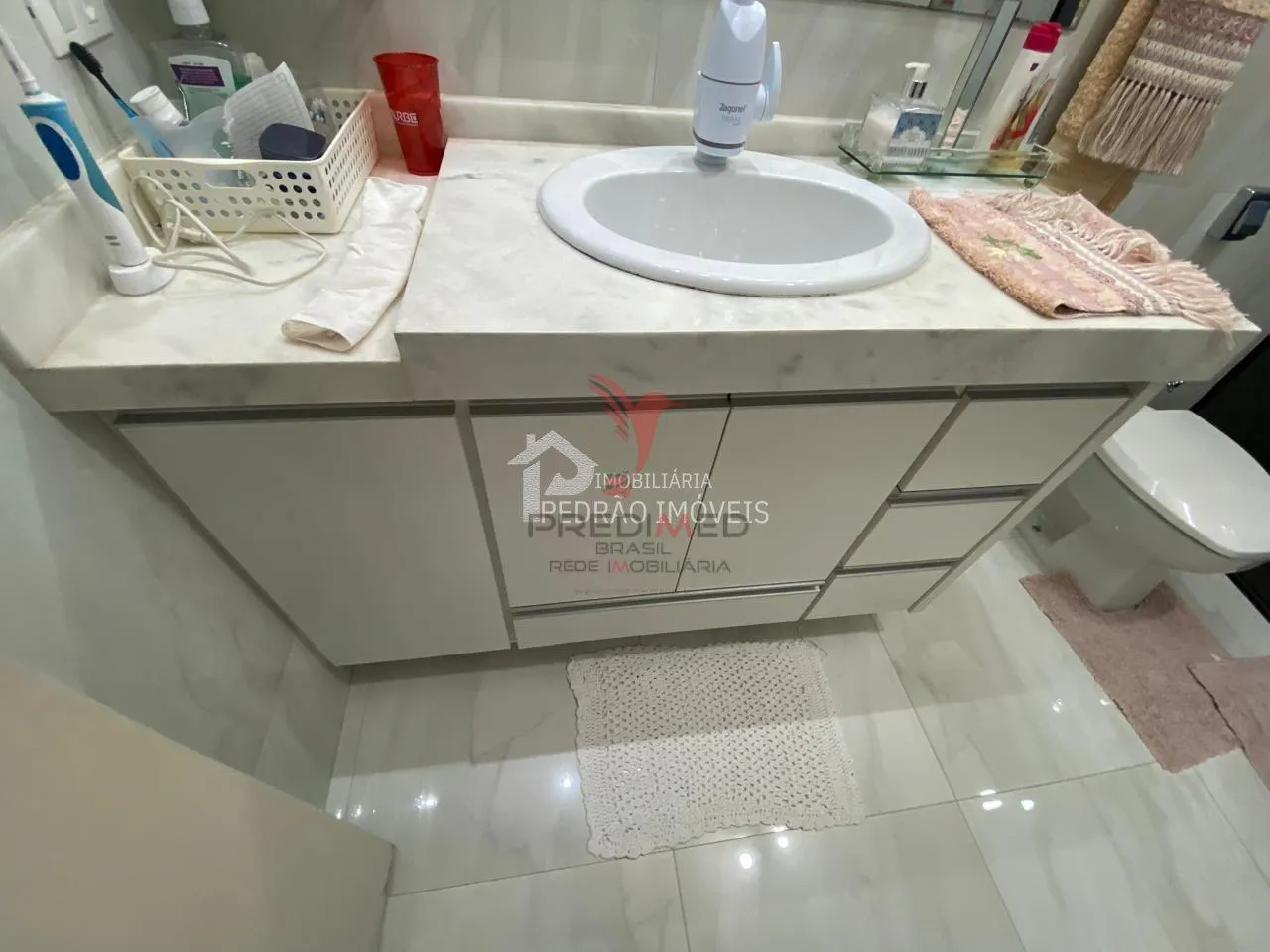 Imagem Sobrado de 3 quartos, 200m² no bairro Vila Santa Cecília, em Lençóis Paulista