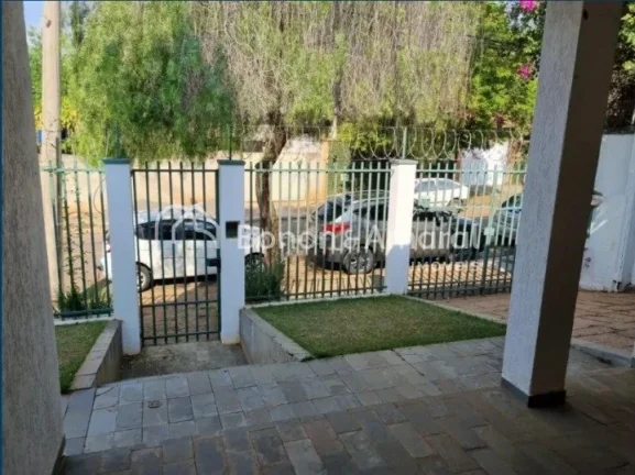 Imagem Conforto, espaço e excelente localização na região da Cidade Universitária, em Campinas!

Esta ...