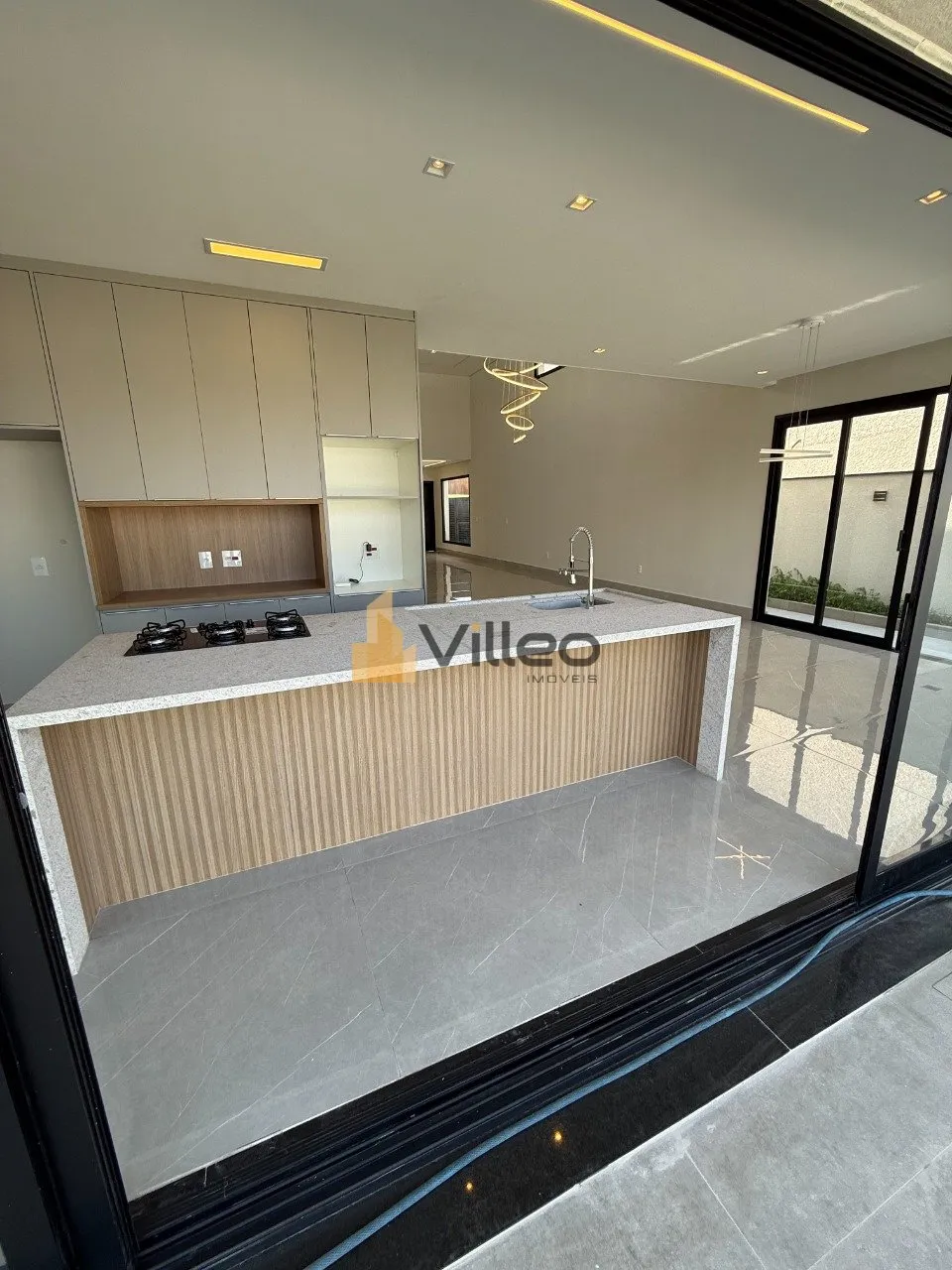 Imagem Descubra o privilégio de viver com elegância, conforto e segurança em uma das mais renomadas loca...