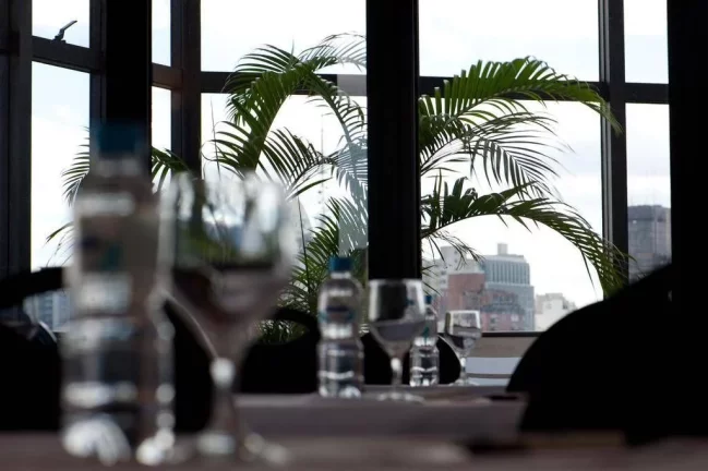 Imagem Flat disponível para venda no Ninety Hotel, com 33m², 1 vaga de garagem e 1 dormitório