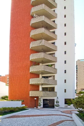 Foto do imóvel CONDOMÍNIO PORTO CERVO - Vende-se apto de 149m² (Unidade de Revenda), a 854m do Metrô Moema!