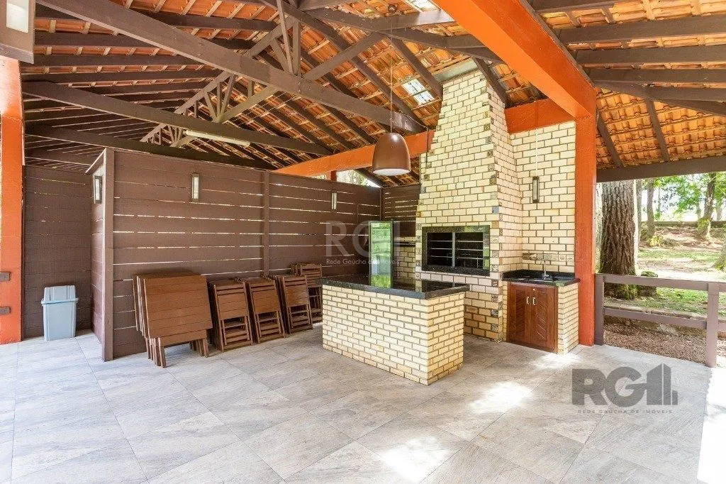 Imagem Casa com 4 quartos, suíte, churrasqueira, vaga de garagem, no bairro Elsa, Viamão/RS
