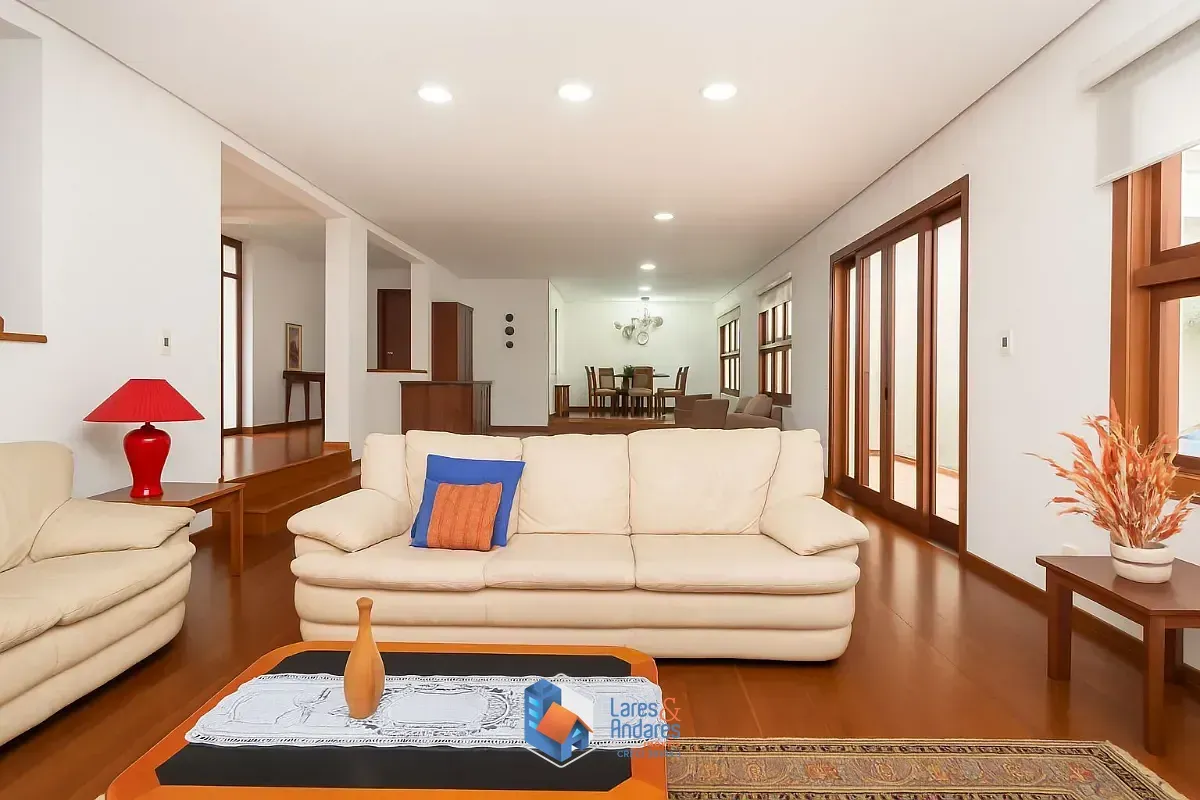 Imagem Sobrado para venda em Vila Ida com 4 quartos, sendo 4 suítes, 426m²