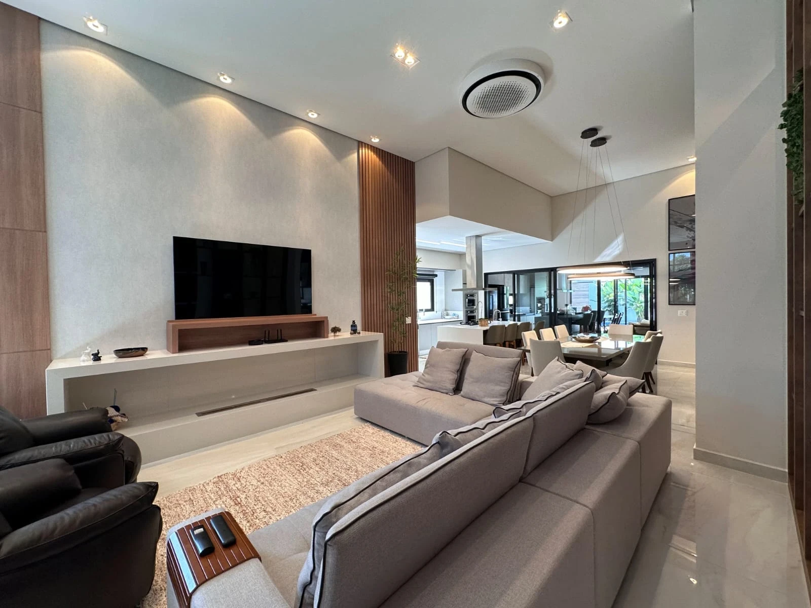 Imagem Casa de Condomínio com 4 Quartos à Venda, 300 m² em Medeiros - Jundiaí