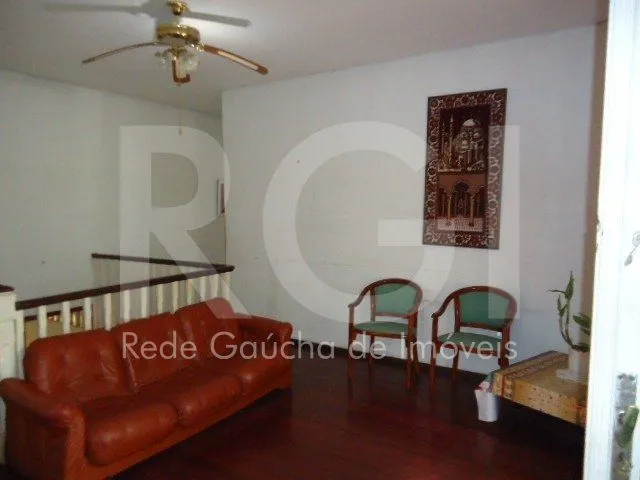 Imagem Casa para Venda - 170m², 3 dormitórios e garagem na Cidade Baixa