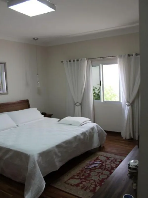 Imagem LINDA CASA 4 SUÍTES À VENDA EM CONDOMÍNIO, SOROCABA - 345M²