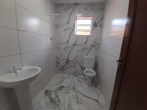 Imagem VENDA DE CASA TÉRREA NO BAIRRO MARROCOS, EM ITANHAÉM/SP DIVISA COM MONGAGUÁ, OPORTUNIDADE, 170m², 2 quartos, cozinha americana. CONSULTE-NOS.