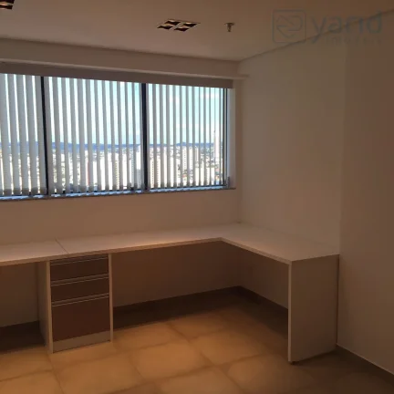 Imagem Sala comercial para locação em condomínio na Vila Boaventura, Jundiaí-SP: 1 sala, 1 banheiro, 1 vaga de garagem, 30,00 m².