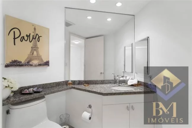 Imagem Belíssimo apar Internacional Luxuoso com Vista Deslumbrante - Marina Tower.