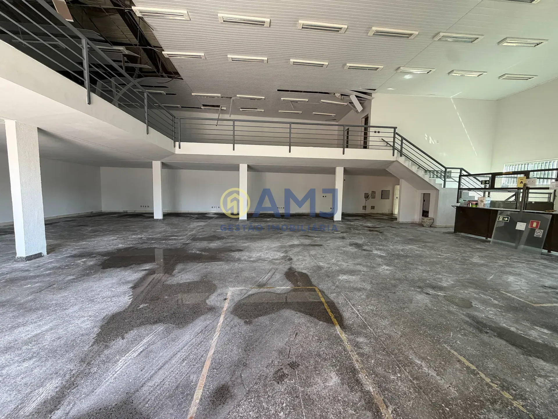 Imagem OPORTUNIDADE DE LOCAÇÃO - GALPÃO COMERCIAL NO SETOR COIMBRA