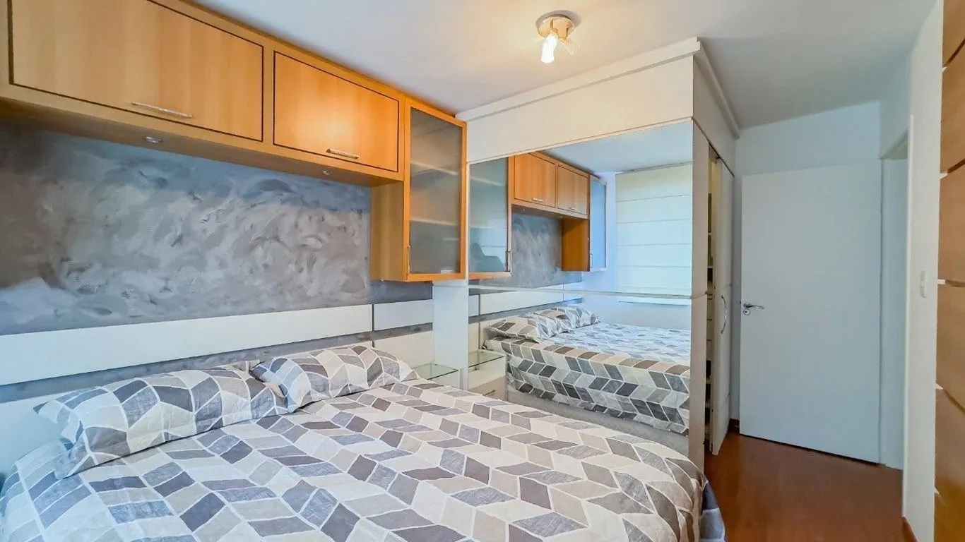 Imagem Vende-se apartamento com 2 quartos, 57m2 e 1 vaga - Boa Vista