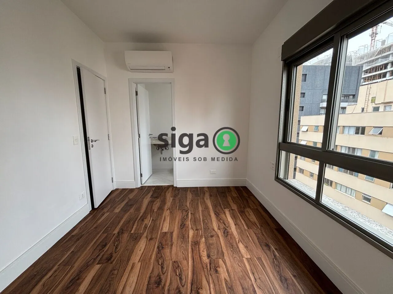 Imagem Apartamento em Moema Pássaros 160m² com 3 Suítes, Varanda Gourmet e Acabamentos de Alto Padrão