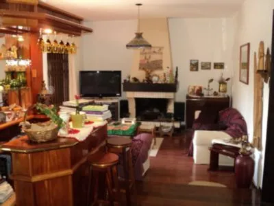 Imagem Casa para Venda - 331m², 3 dormitórios, sendo 1 suites, Santa Tereza