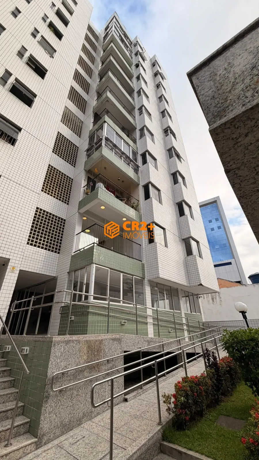 Imagem Vendo apartamento nas Graças com 81m²