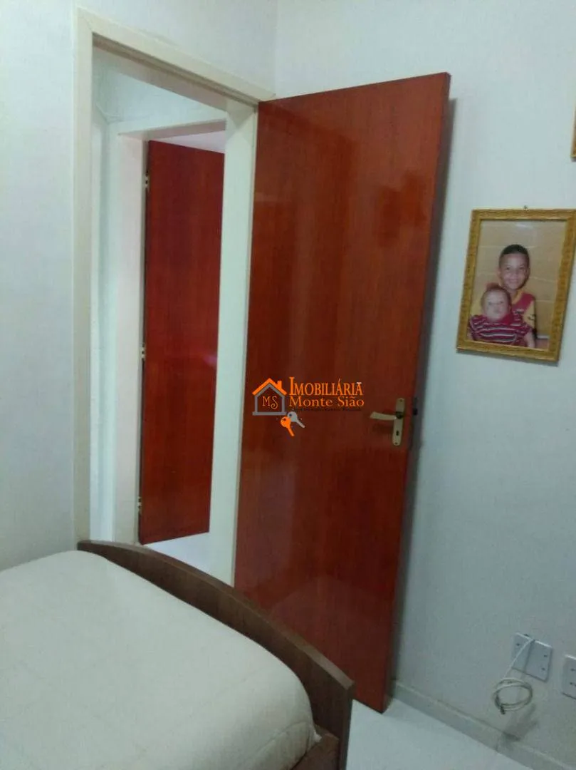 Imagem Apartamento com 2 dormitórios à venda, 54 m² por R$ 239.000,00 - Cidade Soberana - Guarulhos/SP