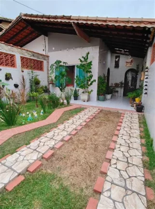 Imagem Casa com 4 dormitórios à venda, 180 m² por R$ 650.000,00 - Tupi - Praia Grande/SP