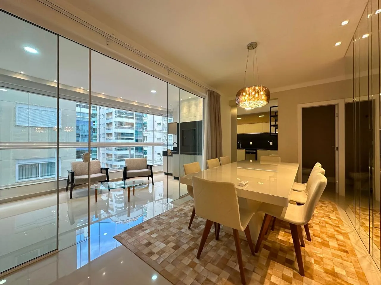 Imagem Apartamento à venda com 167m2 por R$ 2.400.000,00