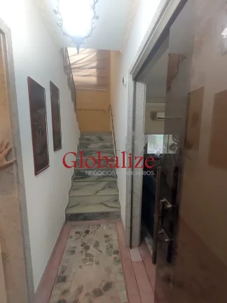 Imagem Sobrado com 251m², 5 dormitórios à venda na Ponta da Praia por R$1.930.000,00.