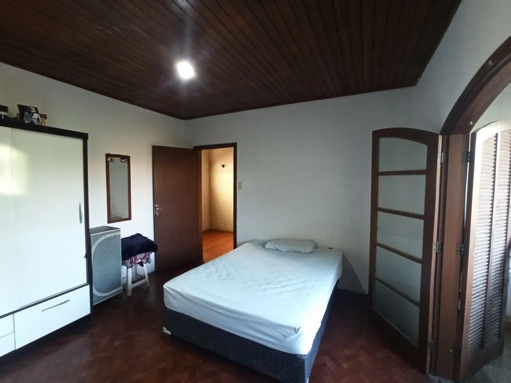 Imagem Casa tipo Sobrado perto da PUC