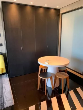 Imagem Flat disponível para locação no VHouse por JFL Living, com 48m², 1 dormitório e 1 vaga de garagem
