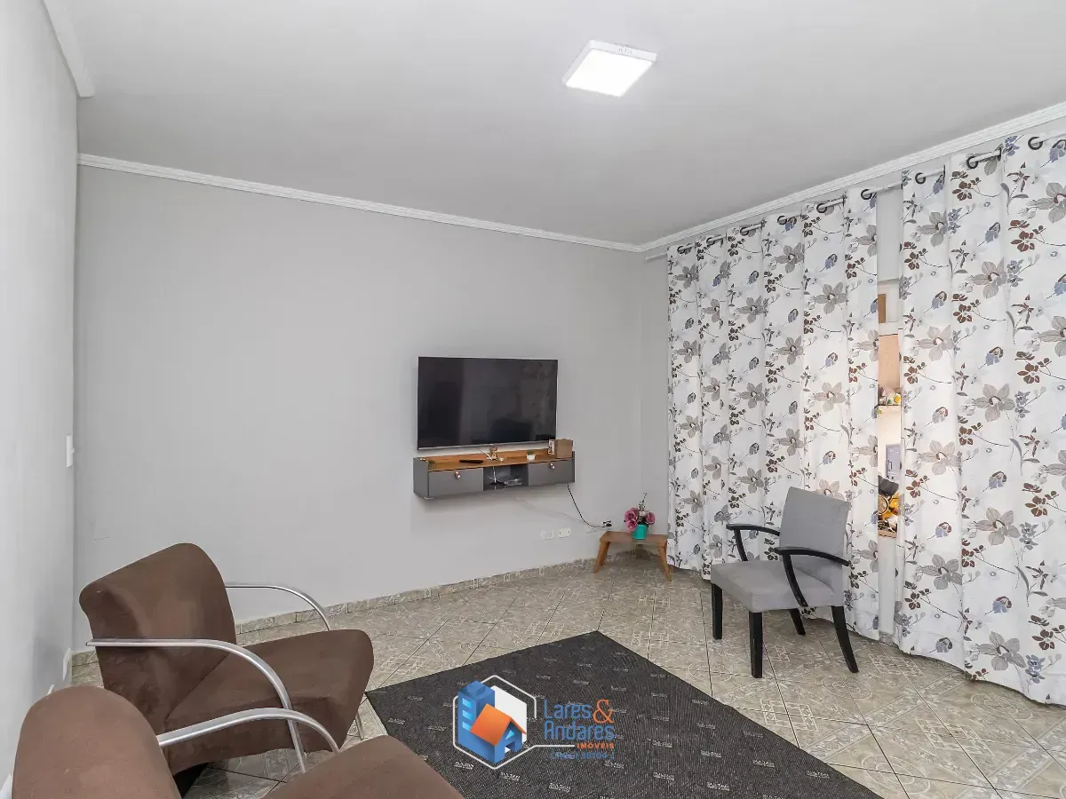 Imagem Casa para venda em Tremembé com 9 quartos, sendo 1 suíte, 161m²