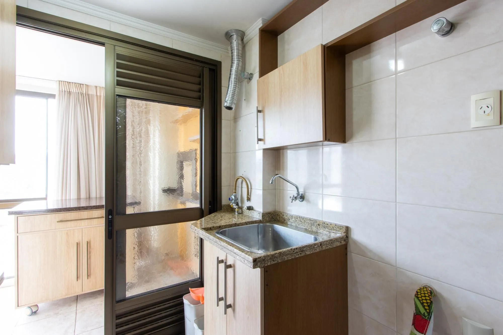 Imagem Apartamento para Venda - 93.43m², 3 dormitórios, 1 suite, 1 vaga - Teresópolis