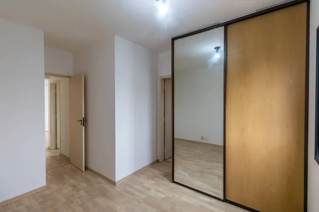 Imagem Apartamento com 2 quartos e 2 vagas à venda na Vila Olímpia.