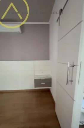 Imagem Casa para Venda em Atibaia, Vila Giglio, 3 dormitórios, 1 suíte, 3 banheiros, 6 vagas