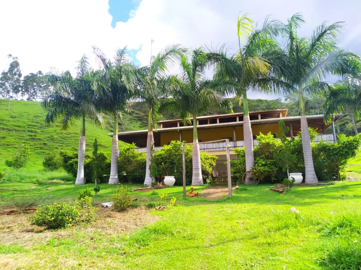 Imagem Chácara à venda 4 Quartos, 1 Suite, 90000M², Zona Rural, Silveiras - SP