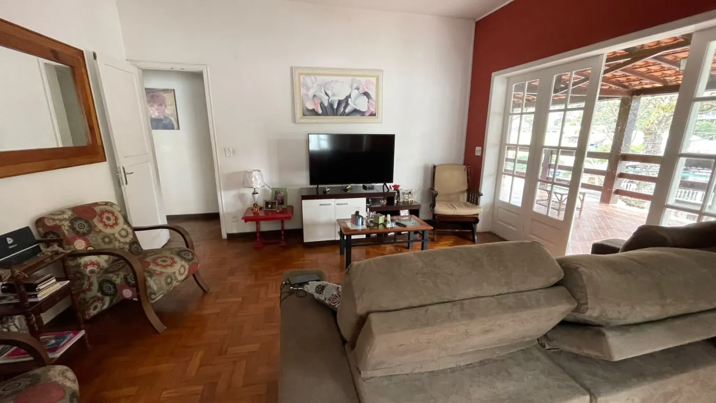 Imagem Casa para Venda em Petrópolis / RJ no bairro Corrêas